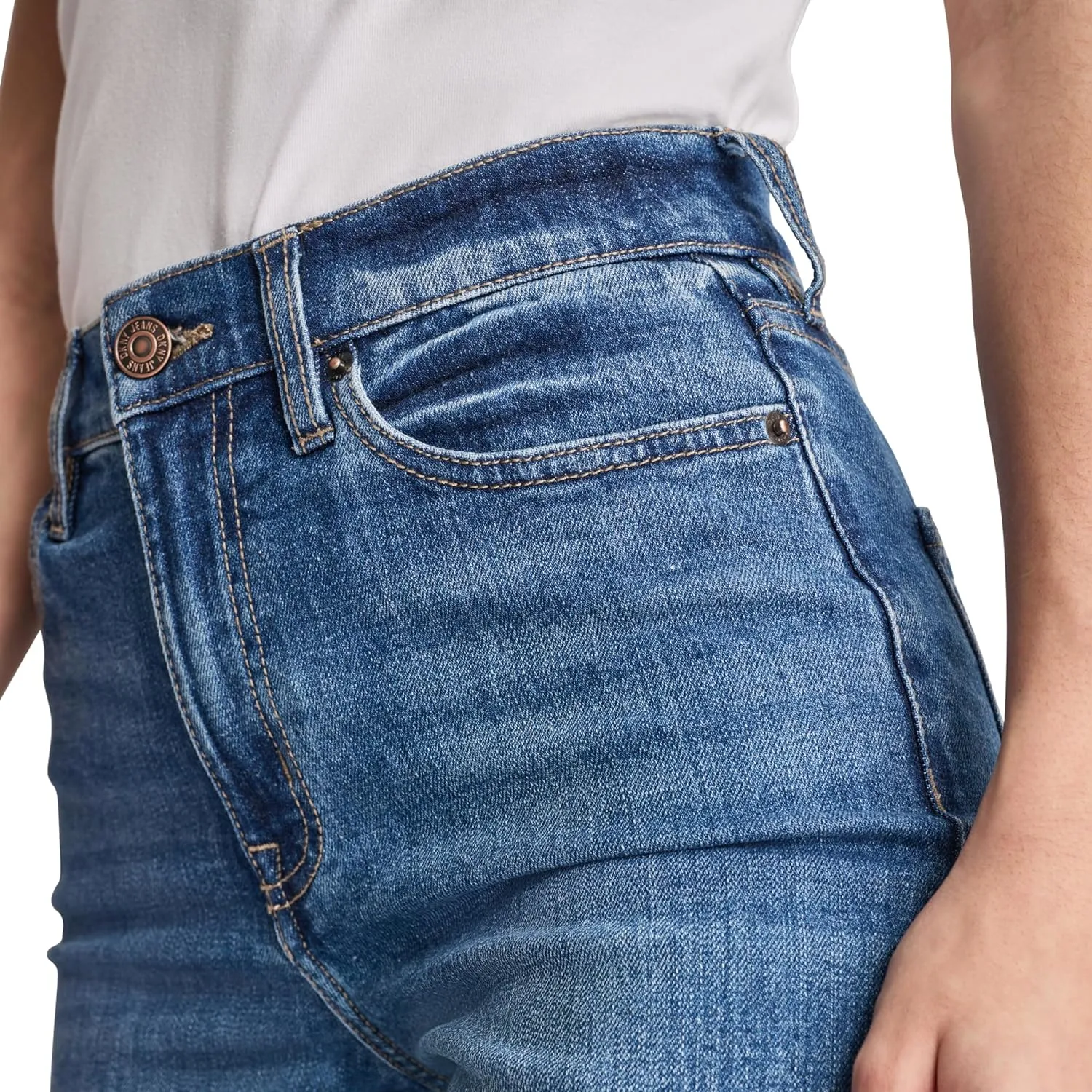 DKNY Women's Slim Straight Crop Jeans
