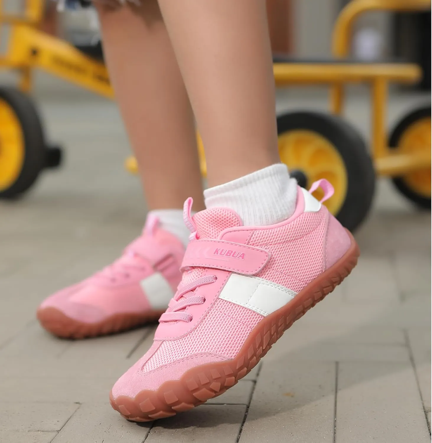 KUBUA Boys Girls Sneakers Kids Barefoot Shoes Comfort Anti-Slip Walking Shoes for Indoor Outdoor Toddler Little Big Kid
