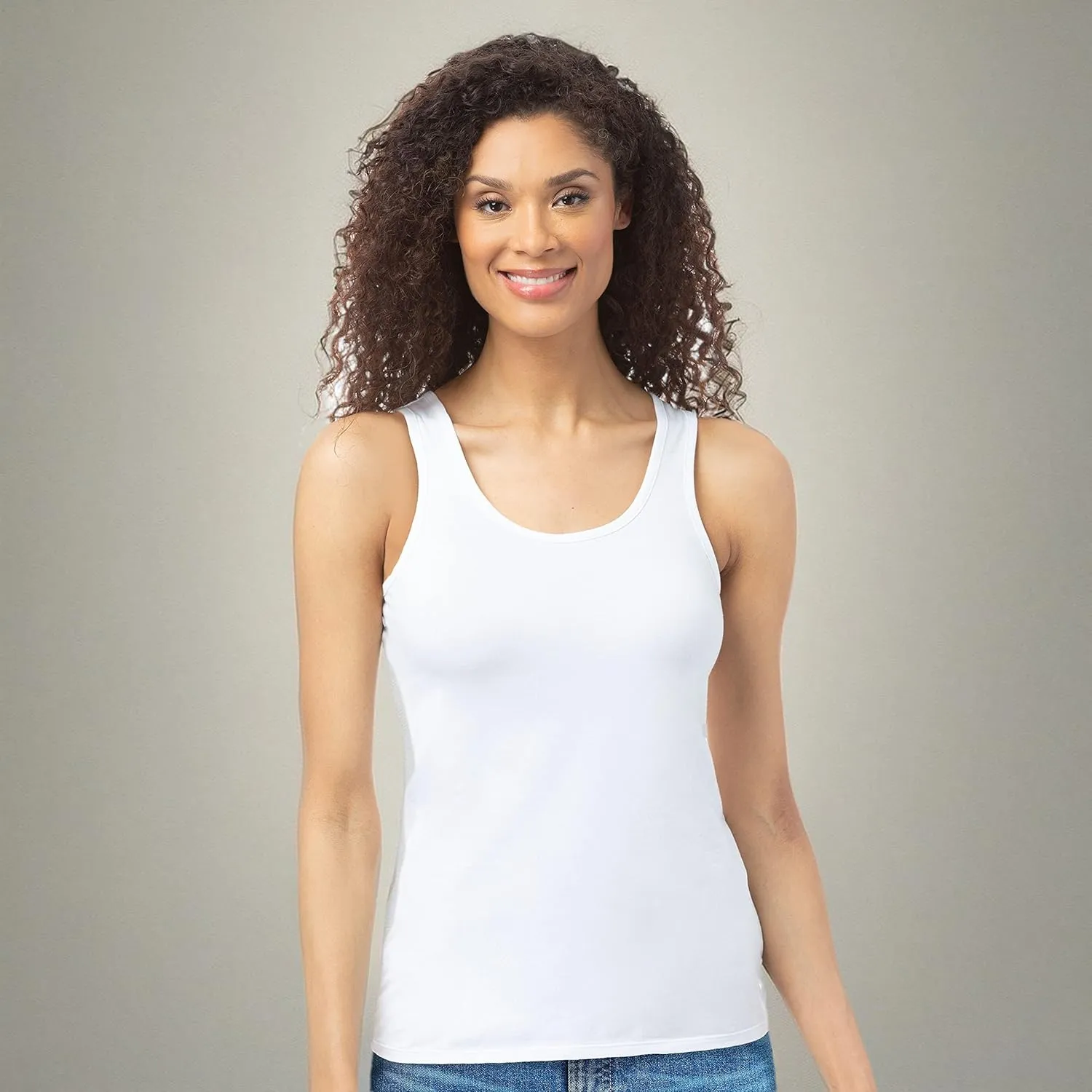 Lucky Brand Women's Tank Top - 4 Pack Stretch Cotton Scoop Neck Sleeveless T-Shirt (S-XL)