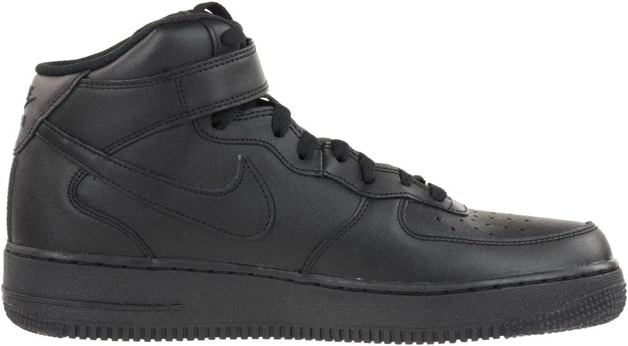 NIKE Men's Sneakers