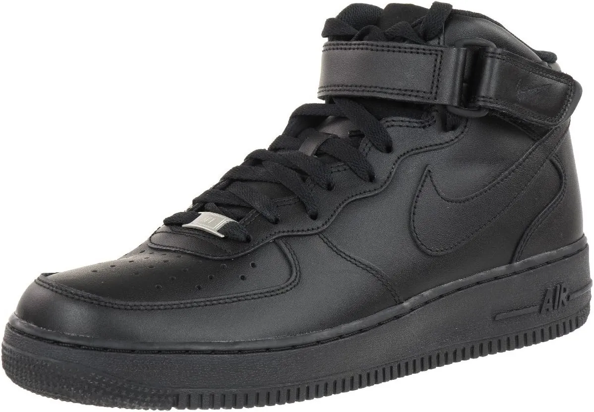 NIKE Men's Sneakers