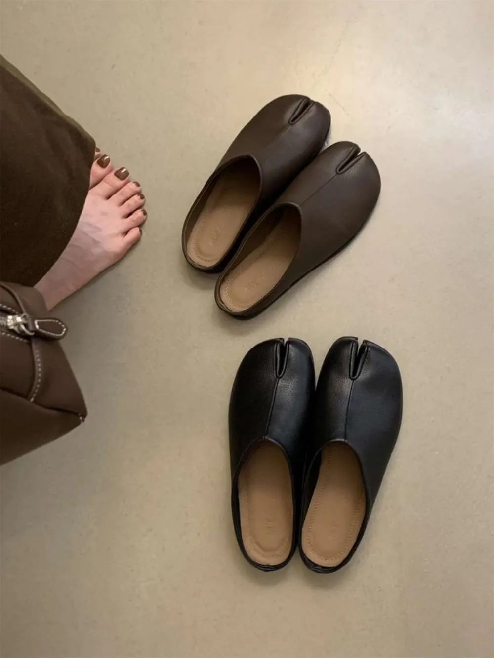 Split Toe Tabi Shoes Women Mules Slip on Loafers Casual House Slippers Office Business Retro Trendy Lightweight Leather Round Toes Non Slip Platform Dressy Backless Tennis Shoes Comfort Walking Slides