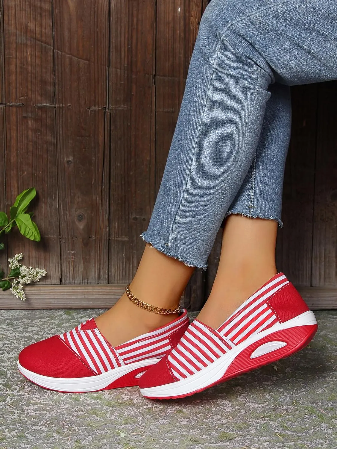 Women's Comfort Striped Slip-On Sneakers, Round Toe Low Top All-Season Comfort Loafer, Classic Casual Washable Shoes