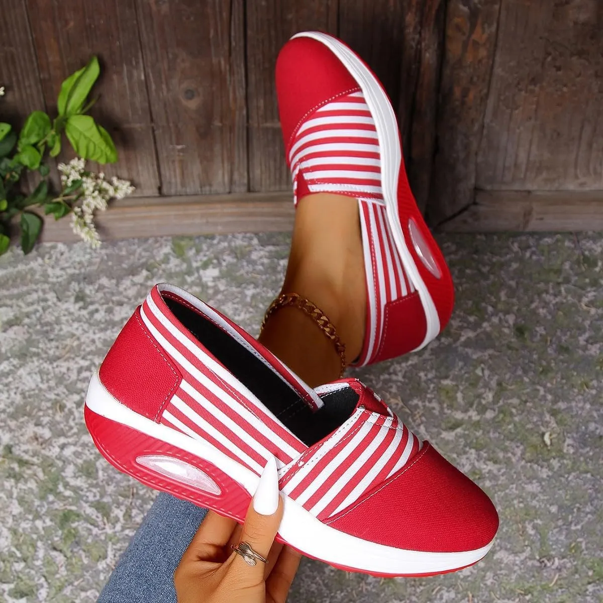 Women's Comfort Striped Slip-On Sneakers, Round Toe Low Top All-Season Comfort Loafer, Classic Casual Washable Shoes